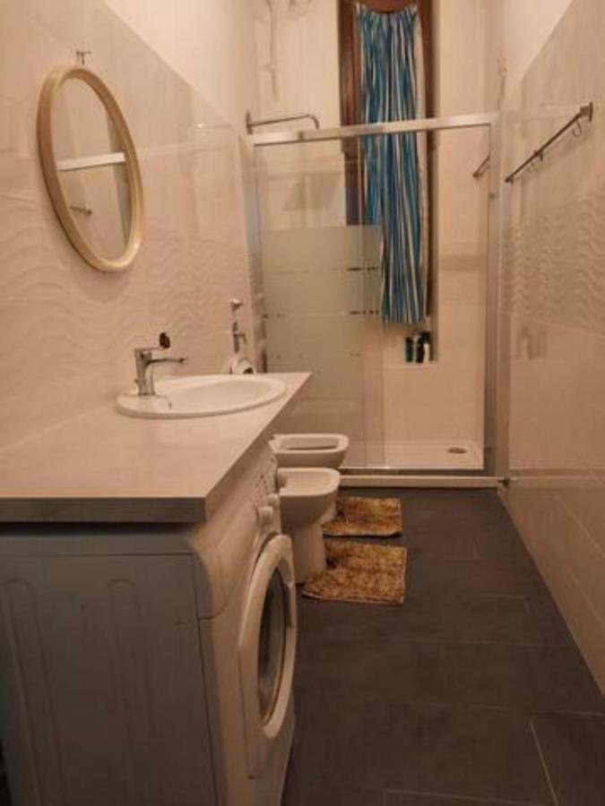 Nice And Quiet Accommodation In The City Center Milan Exterior photo